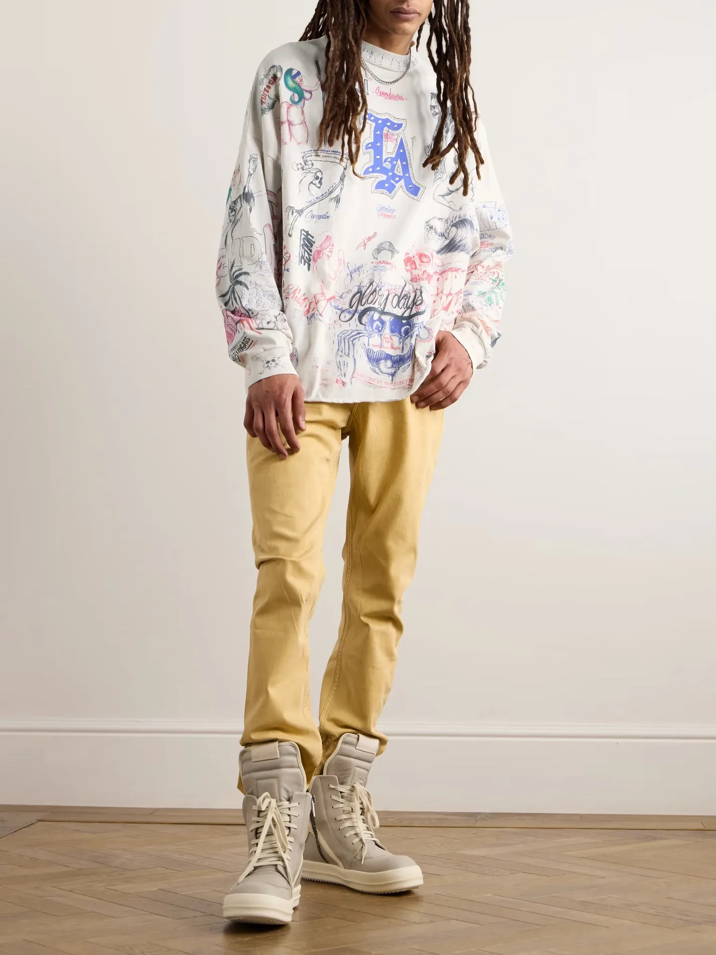 SAINT Mxxxxxx × BORNXRAISED BR_LS TEE/LA/WHT Latest co-branded model LA diamond all-over long sleeves off-white S-XL Super heavy work started in February and lasted three months Super complex 36 sets of screens Outlined pictures make you doubt your life Super perfect reproduction of printing Genuine Czech diamonds Pressure-free reproduction
